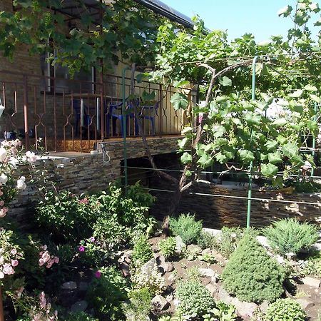 Guest House Kamenny Dom Karolino-Buhaz Dış mekan fotoğraf