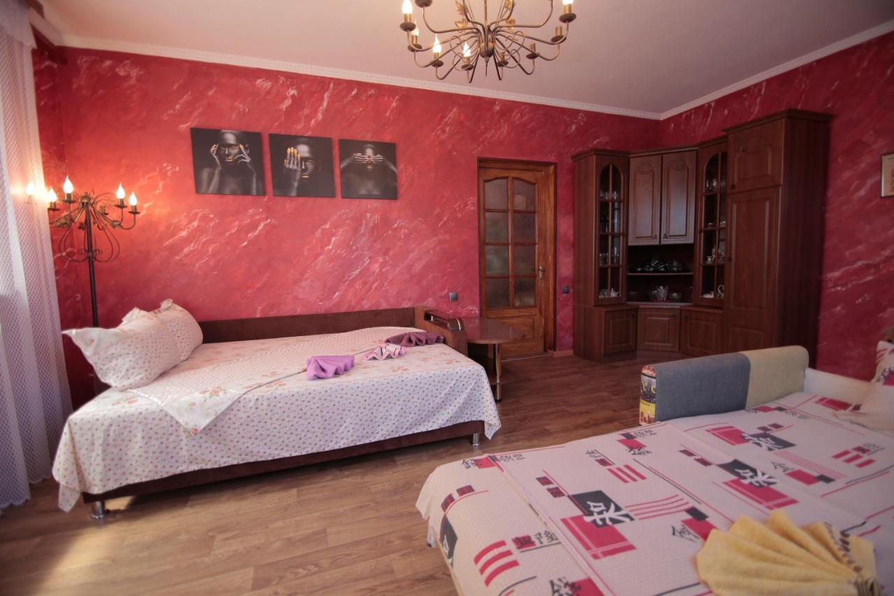 Guest House Kamenny Dom Karolino-Buhaz Dış mekan fotoğraf