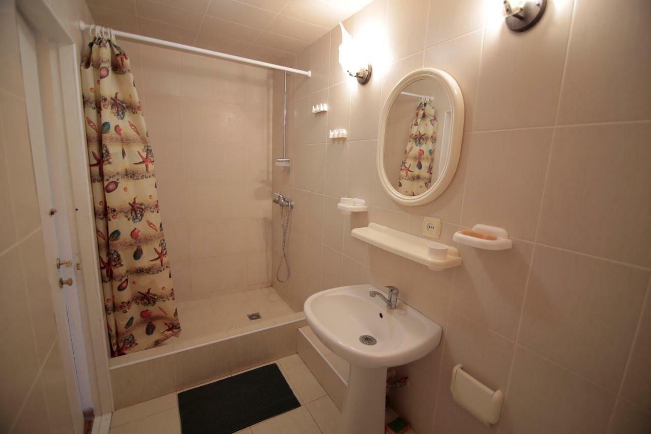 Guest House Kamenny Dom Karolino-Buhaz Dış mekan fotoğraf