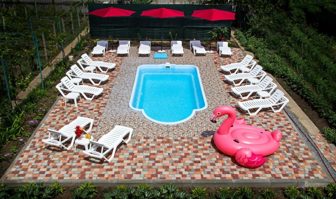 Guest House Kamenny Dom Karolino-Buhaz Dış mekan fotoğraf