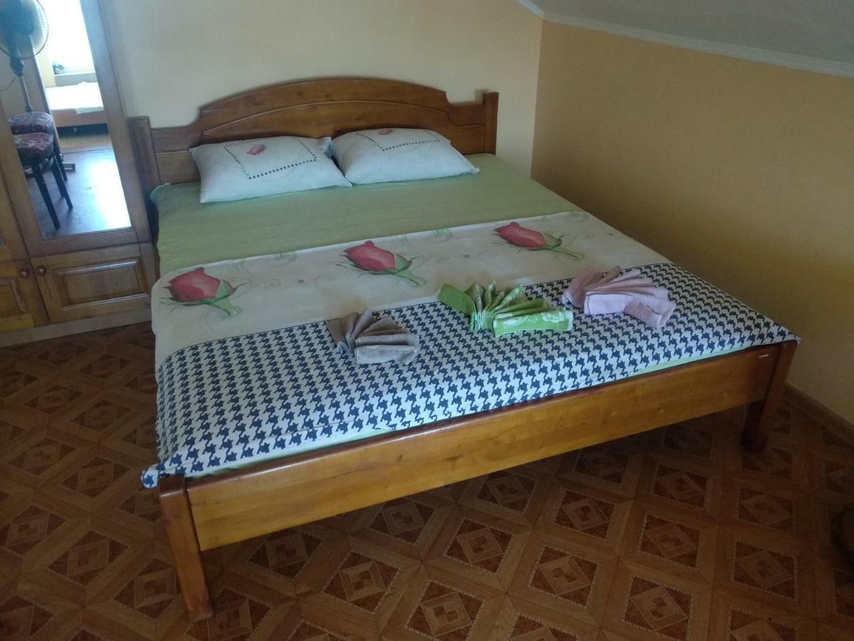 Guest House Kamenny Dom Karolino-Buhaz Dış mekan fotoğraf